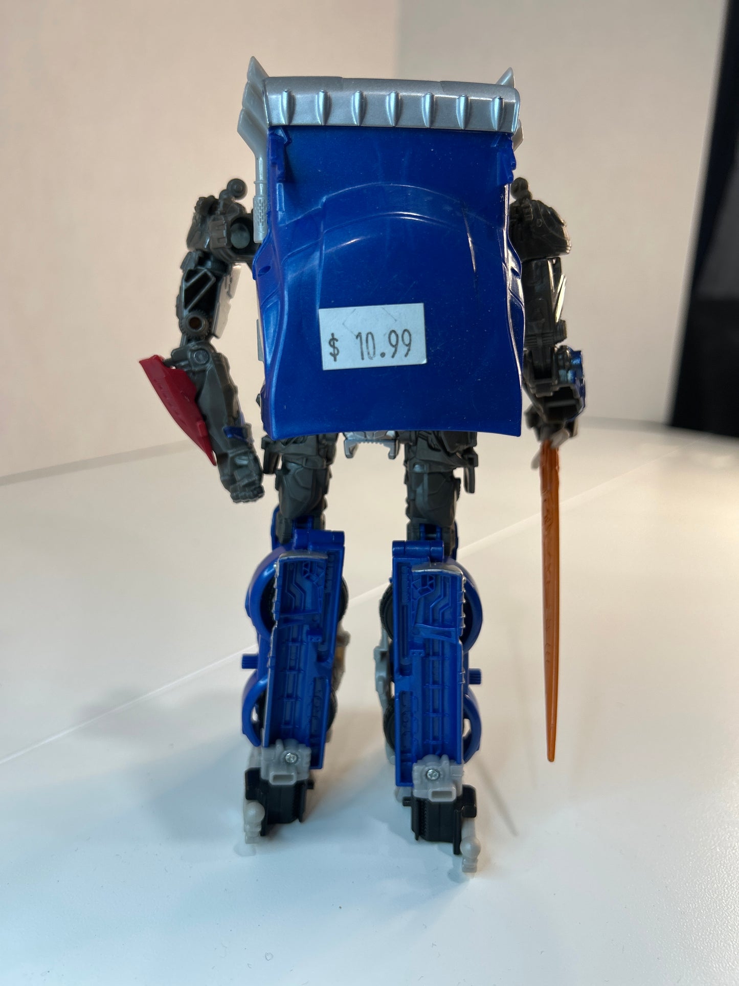 Optimus Prime Transformer 2013 Hasbro Tomy 11" Action Figure