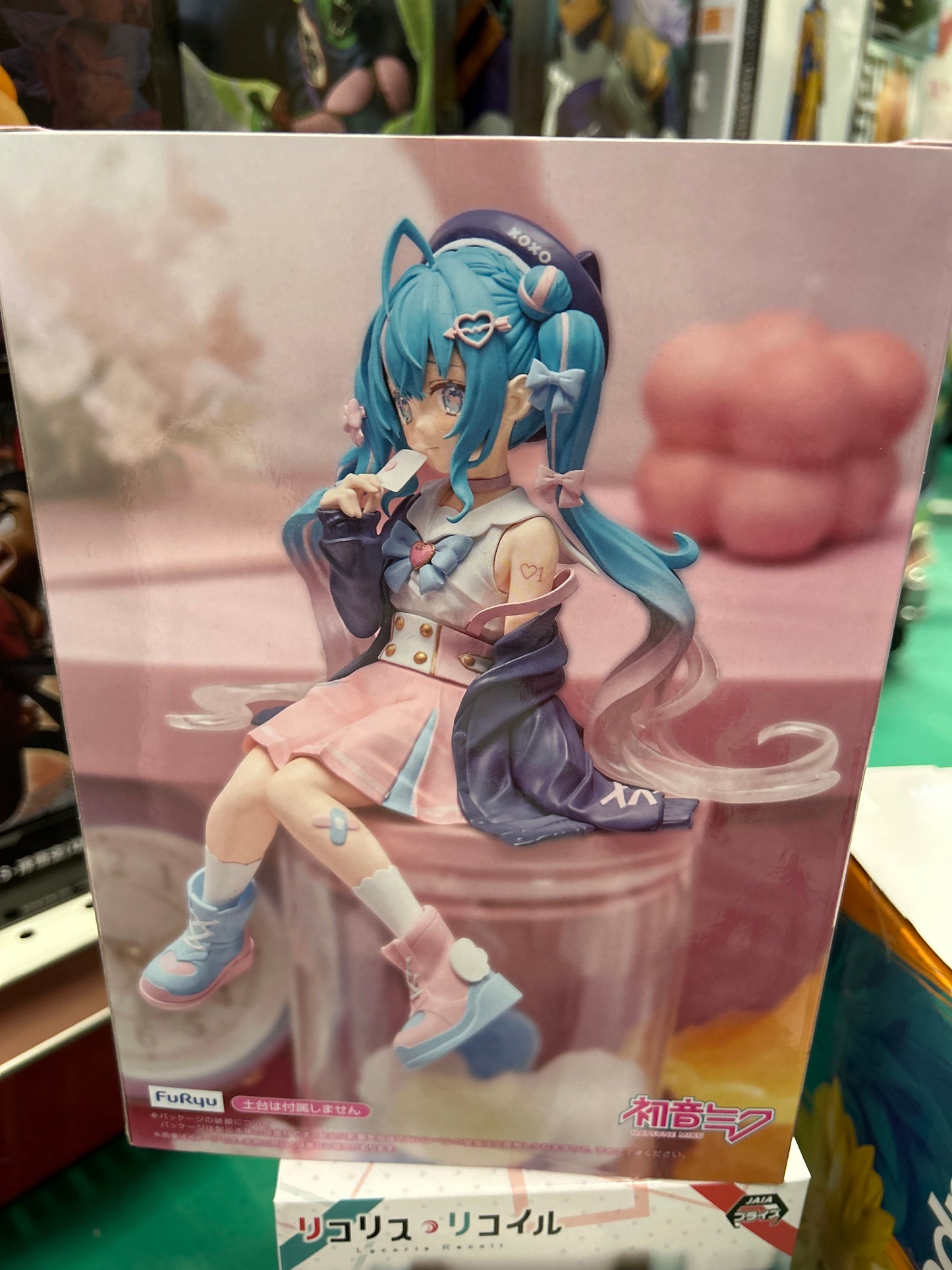 Hatsune Miku Noodle Stopper figure