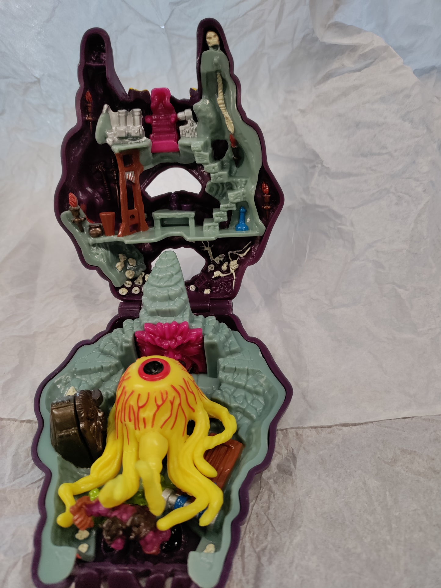 Mighty Max Outwits The Cyclops Doom Zone Playset