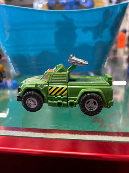 Transformers Generations Deluxe Class Hoist Action Figure