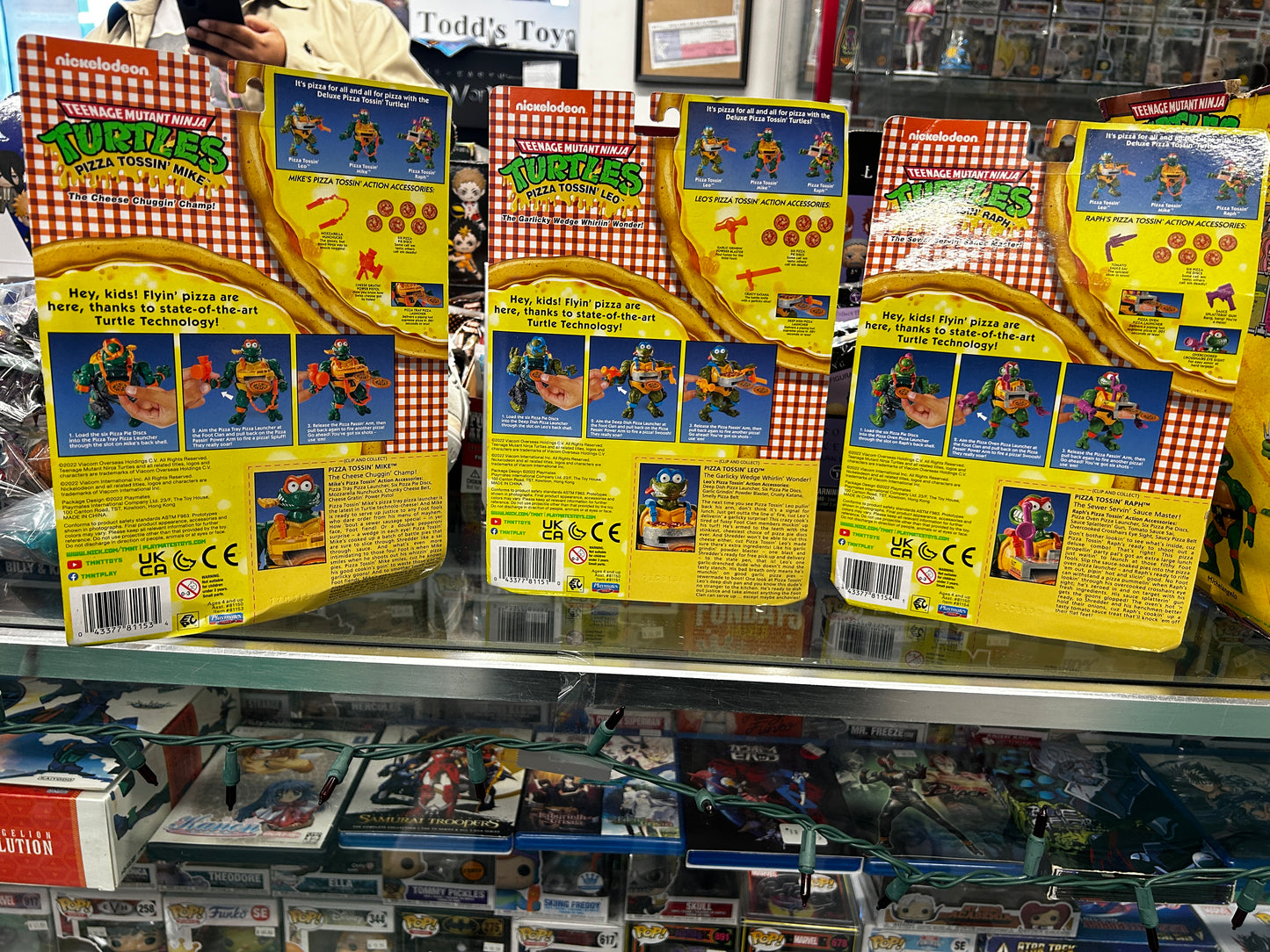 Teenage Mutant Ninja Turtles Pizza Tossing