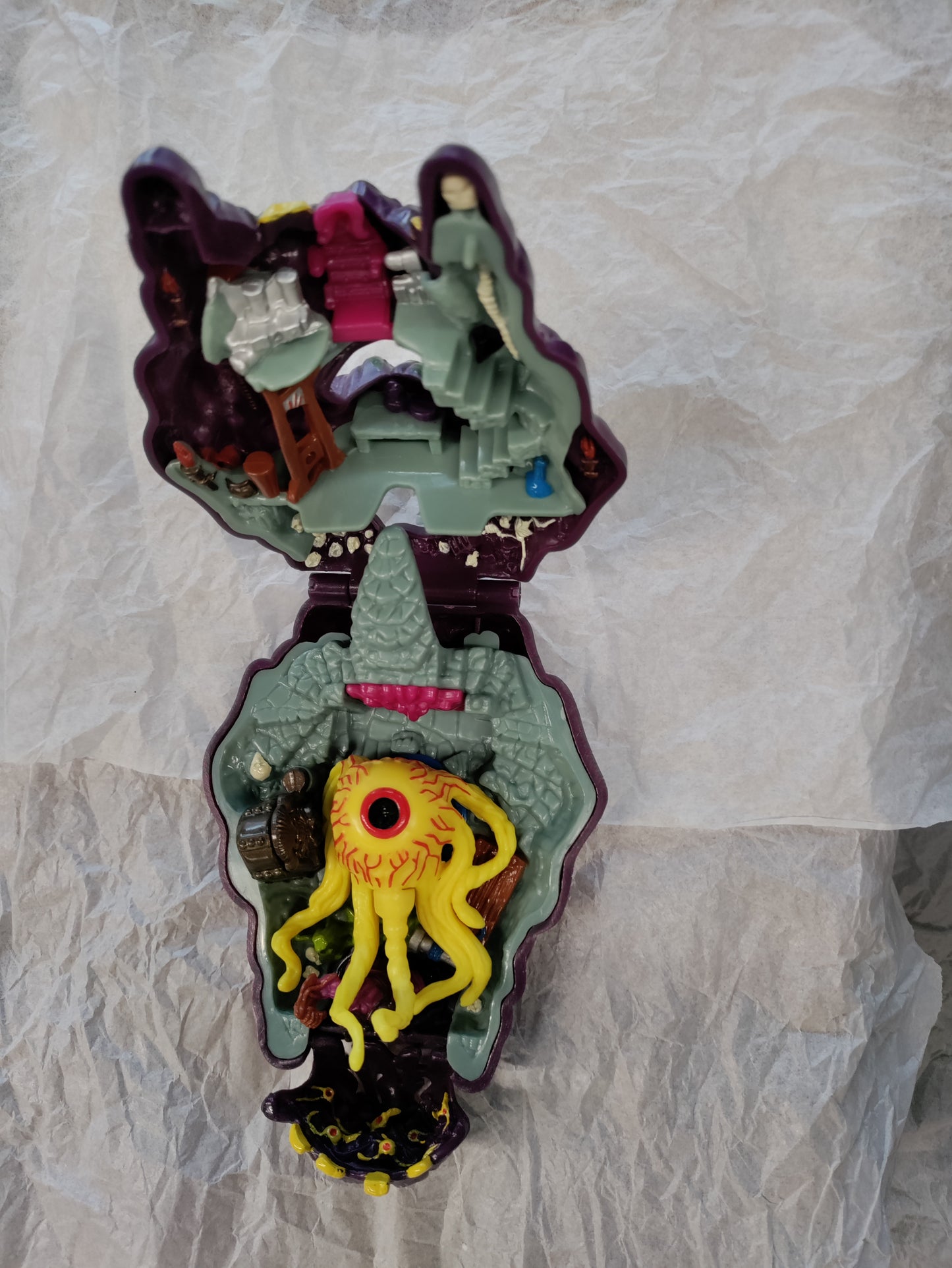 Mighty Max Outwits The Cyclops Doom Zone Playset