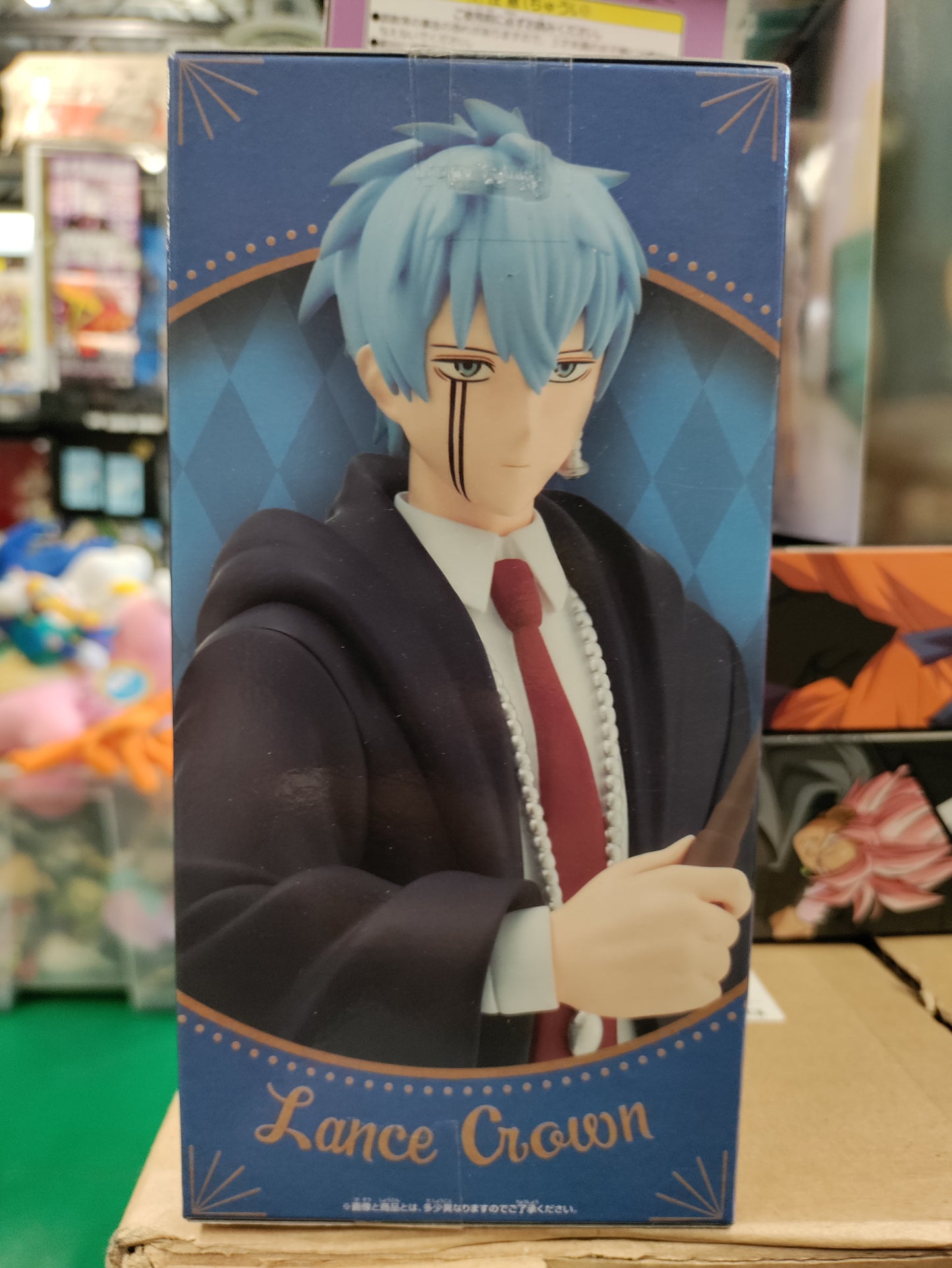 DFX Mashle Lance Crown Figure
