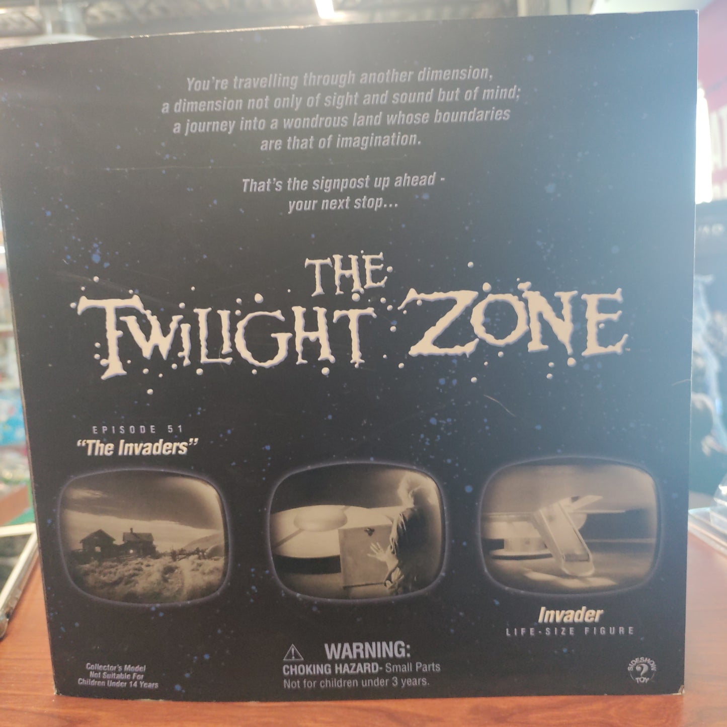 Sideshow Toy The Twilight Zone The Invaders