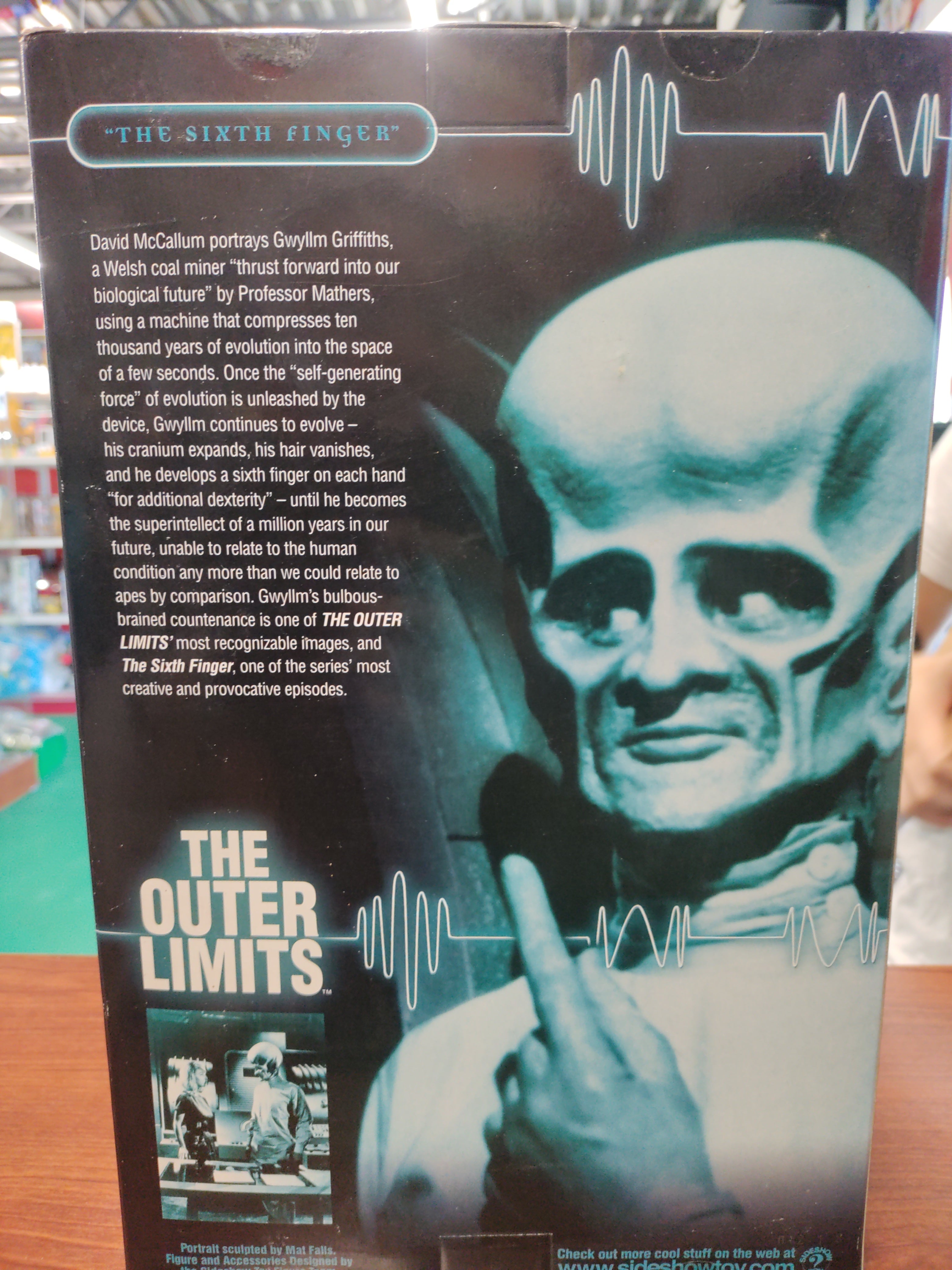 The outer retailer limits the sixth finger. 12 inch figure tvland special edition