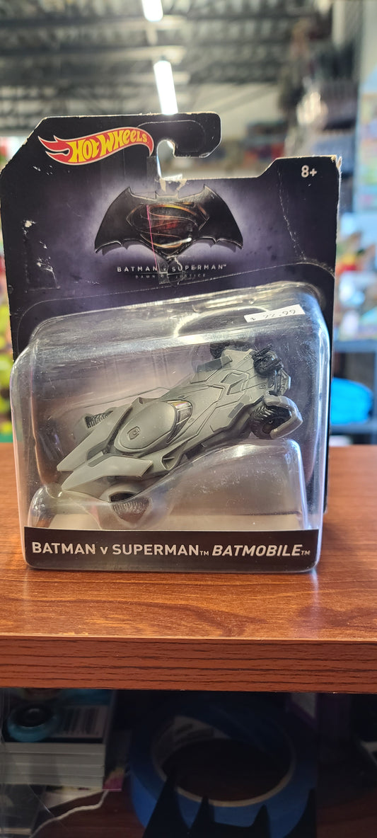 Hot Wheels Batman V. Superman Batmobile