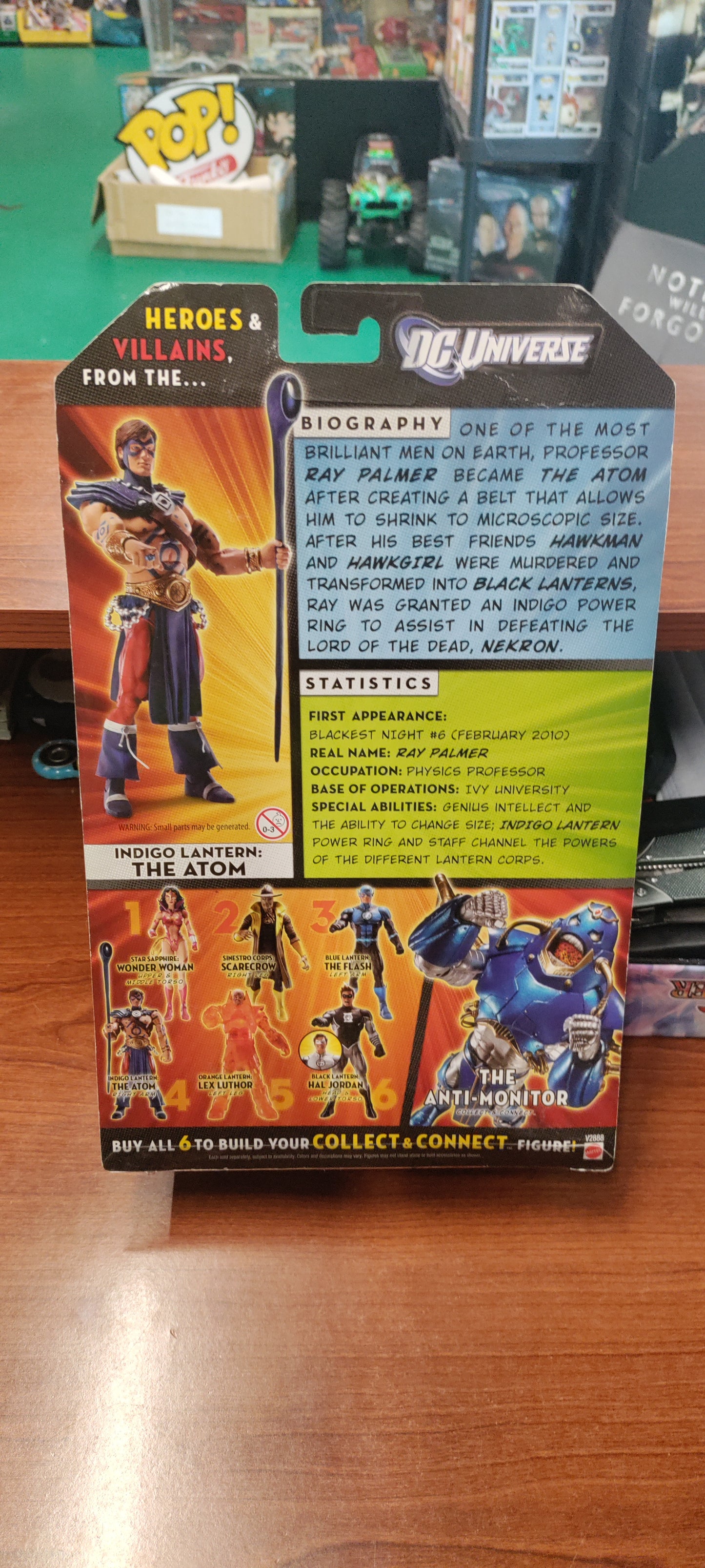 DC Universe Classics Indigo Lantern: The Atom